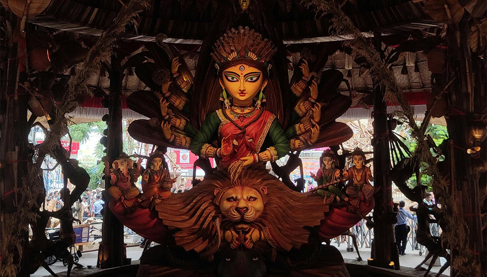 The Historical Legacy of Kolkatar Bonedi o Barowari Puja Parikrama